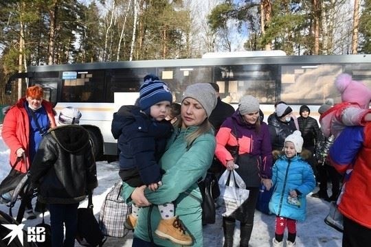 Как россияне отреагировали на беженцев?
