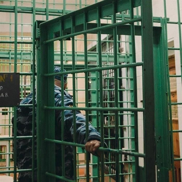 Почему россиянам сокращают пособия? Эксперт Румянцев объясняет