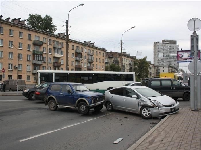 Судебная автотехническая экспертиза дорожно-транспортных происшествий: Анализ причин и последствий
